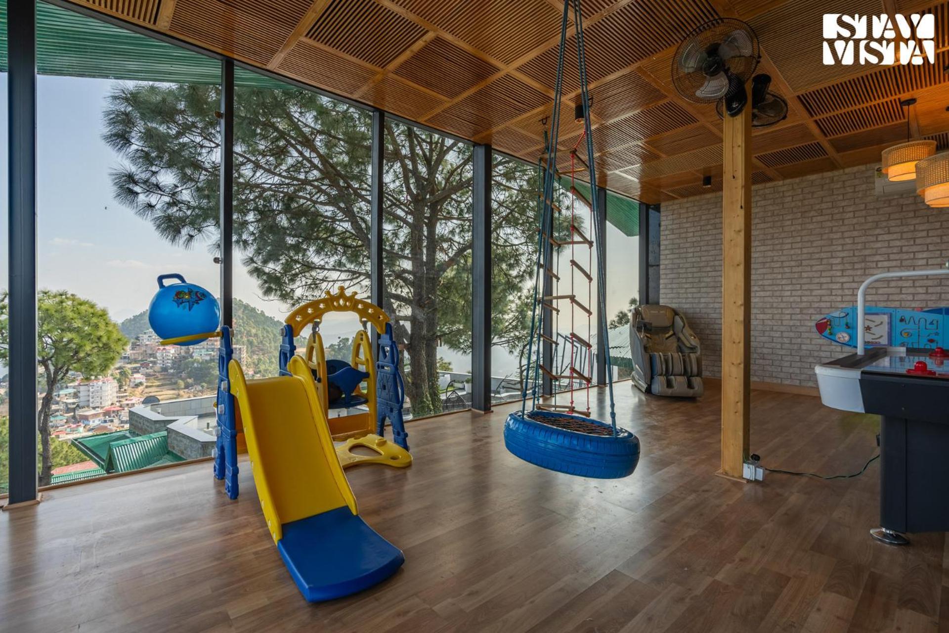 Stayvista At Serene With Outdoor Bonfire Barog Ngoại thất bức ảnh