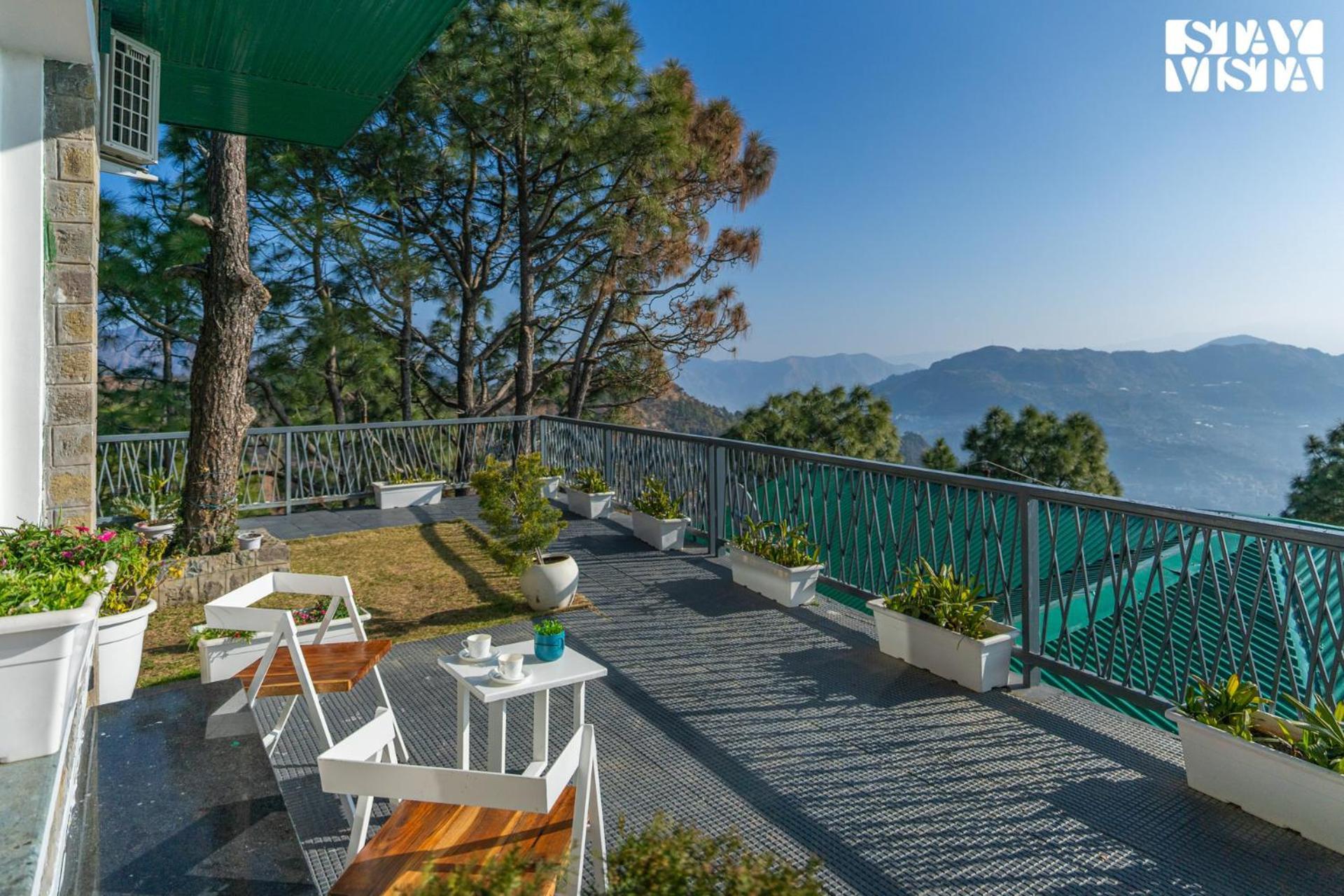 Stayvista At Serene With Outdoor Bonfire Barog Ngoại thất bức ảnh